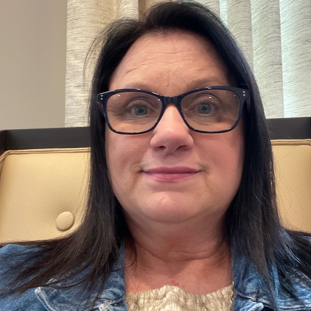 Meet your Posher, Angie